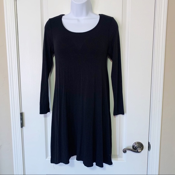 tmg new york Dresses & Skirts - 💥$5️⃣ SALE💥 TMG Long Sleeve Dress!